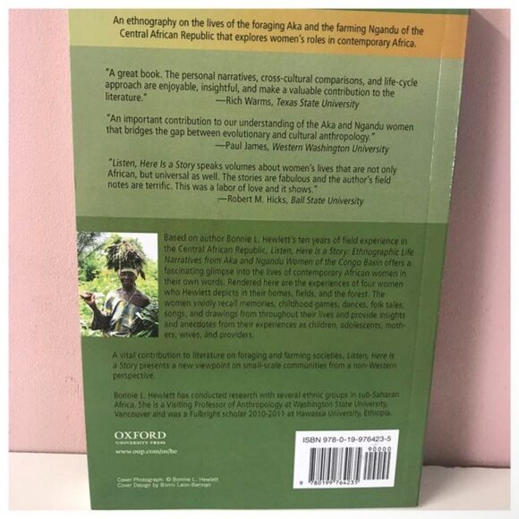 Listen, Here is a Story by Bonnie L. Hewlett Paperback Book EUC - Picture 2 of 4